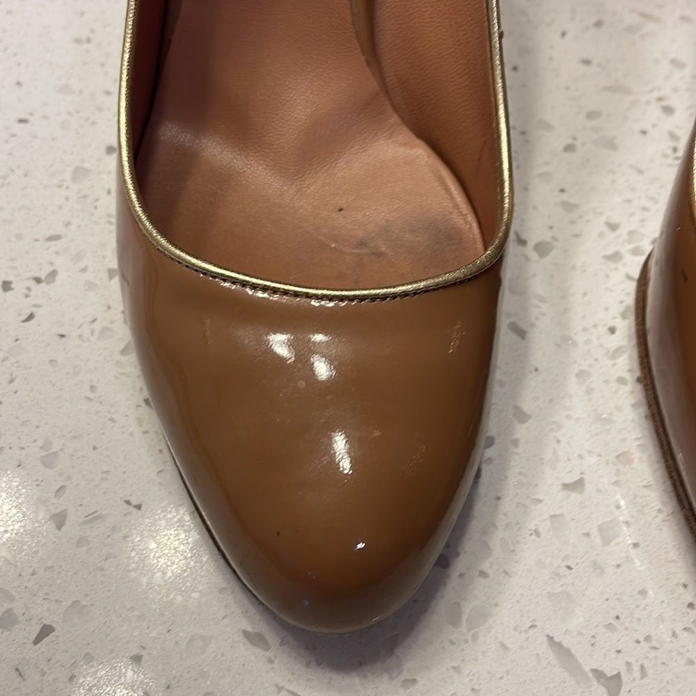 MIU Miu woman’s brown patent leather heels - Picture 4 of 16